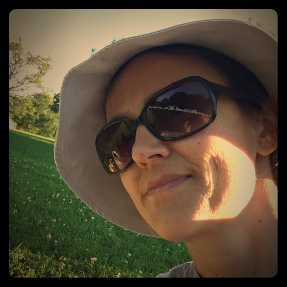 Meet your Posher, Cecilia